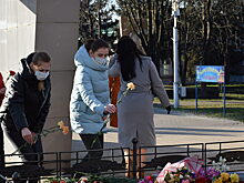 В сельских поселениях возложили цветы к памятникам воинской славы