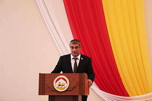 Депутат парламента Южной Осетии наградили за отвагу в Абхазии