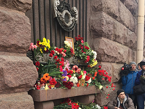 Теракт в Петербурге заставил обсудить правила хорошей скорби