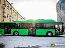 В Екатеринбург прибыли 15 гигантских автобусов, они выйдут на маршруты в январе