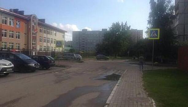На Солнечном бульваре Volkswagen сбил восьмилетнего ребёнка