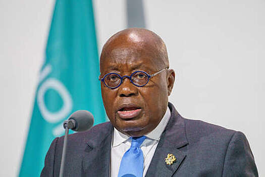 Президент Ганы снизил себе зарплату на фоне топливного кризиса