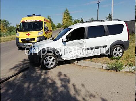 В аварии на выезде из Саратова пострадали две девушки