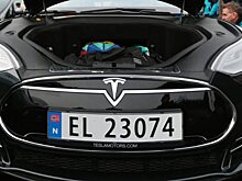 Владельцы электромобилей Tesla получат шоссейный автопилот