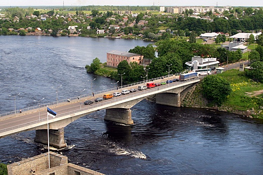 Эстония с 8 августа введет полный таможенный контроль на границе с Россией