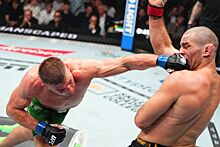 Майкл Пейдж указал на ошибку Стрикленда в бою с дю Плесси на UFC 297