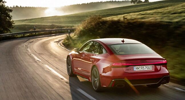Audi открыла предзаказ на два спорткара семейства RS