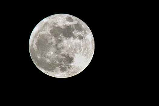 Специалисты НПО им. Лавочкина рассказали, когда на Луне появится российская электростанция