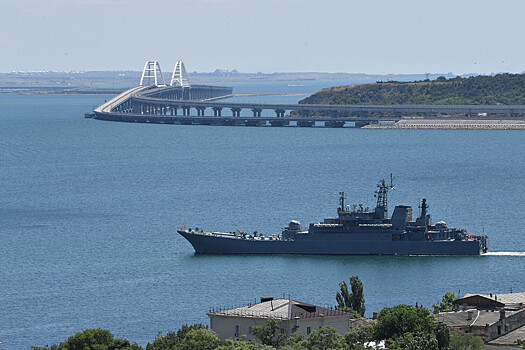 Движение по Крымскому мосту возобновлено