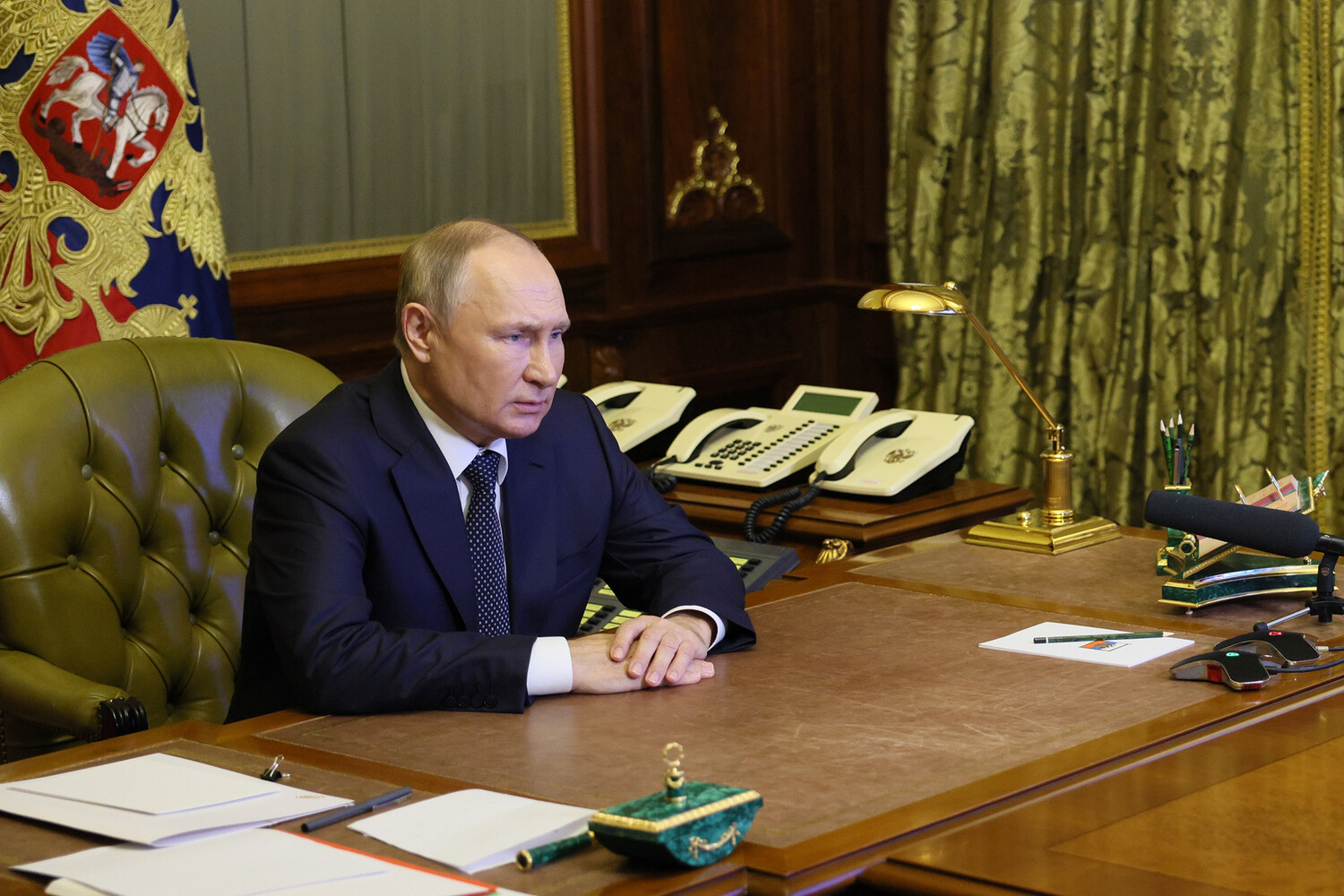 Песков анонсировал совещание Путина с Совбезом РФ 11 апреля в очном формате