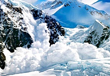 Мать и сын погибли во французских Альпах в результате схода лавины