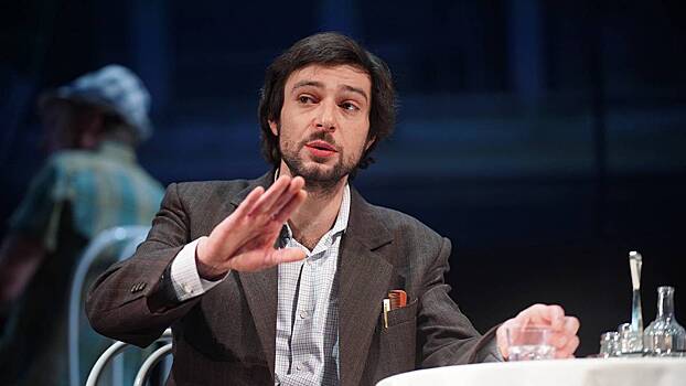 Избившего актера Баршака отправили на принудительное лечение из-за невменяемости