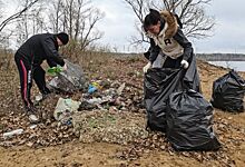 В Тольятти прошел экологический субботник на берегу Волги