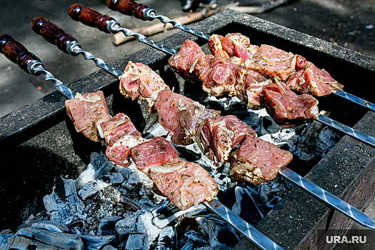 Самое дешевое мясо для шашлыка в Тюмени продается в «Ленте» и «Перекрестке»