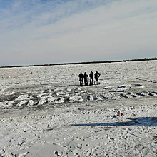 На льду Зеи появилась снежная валентинка 