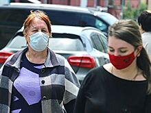 Эксперты призвали носить многоразовые маски