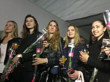 Самые красивые девушки СНГ прилетели в Гюмри на крыльях "Победы"