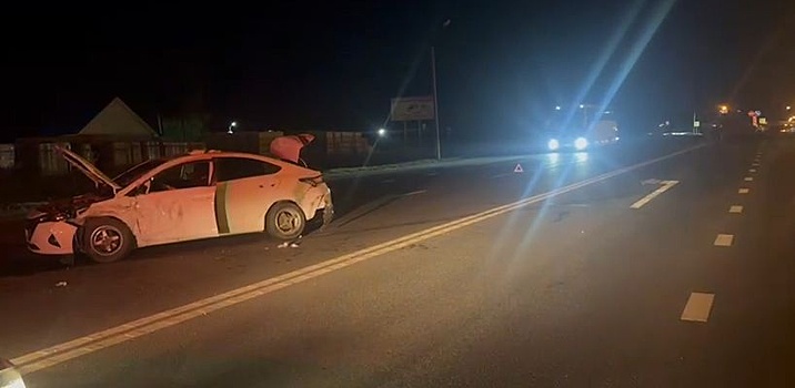 Водитель  пострадал в жестком ДТП с двумя легковушками в Нижнем Новгороде