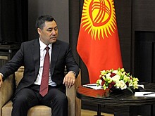 Президент Киргизии заявил об отказе размещать авиабазу США на территории страны
