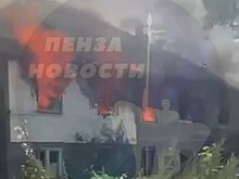 В Совхозе Заря загорелся двухэтажный дом