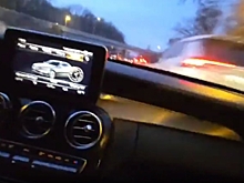 Сразу два идиота-блогера разбили свои Mercedes-Benz в прямом эфире