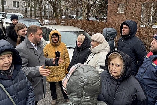 Глава управы района Савелки провел обход территории 3 микрорайона