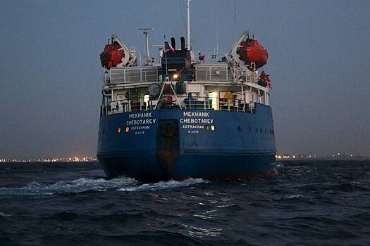 Доходы России от продажи нефти упали в декабре до минимума за полгода