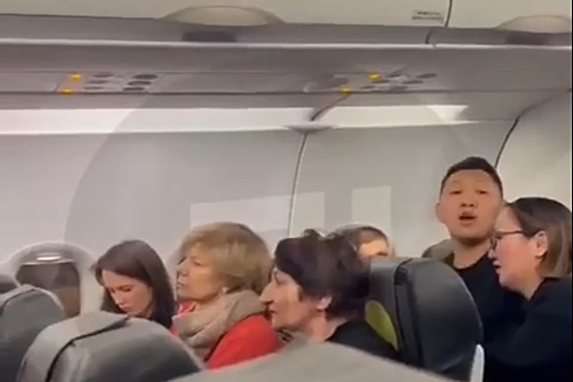 Супруги устроили дебош на борту самолета Новосибирск – Нерюнгри