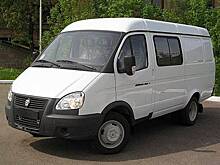 «Газель» наехала на нижегородку во дворе дома