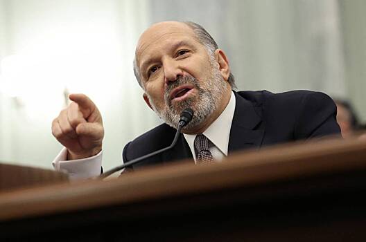 Глава Минторга США анонсировал послабления по пошлинам на товары из Канады и Мексики