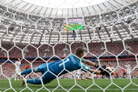 Российские хоккеисты поддержали сборную России по футболу в матче с Испанией