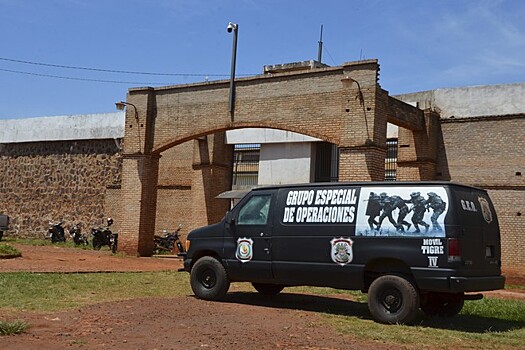 Из парагвайской тюрьмы сбежали 75 особо опасных членов банды