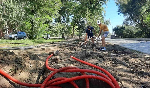 На набережной Волгограда монтируют современный водопровод
