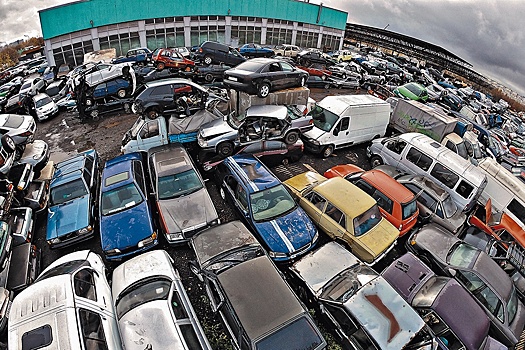 С июля в Москве на утилизацию вывезли 1,2 тысячи бесхозных машин