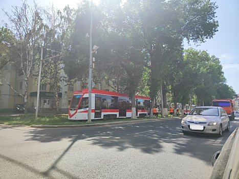 5 июля в Самаре из-за упавшей ветки встали трамваи