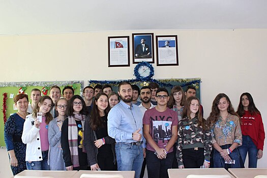 Выпускники РУДН провели презентацию вуза для турецких старшеклассников