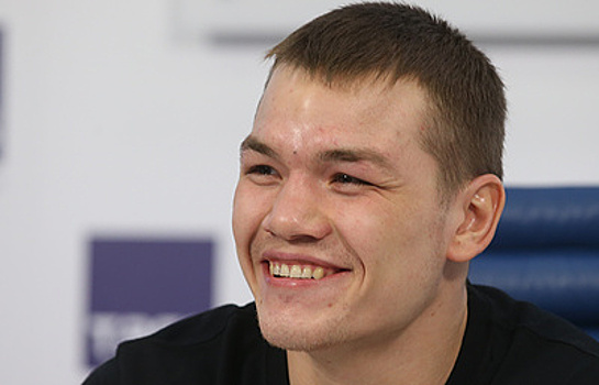 Российский боксер Чудинов проведет бой с британцем Гроувзом за звание "суперчемпиона" WBA