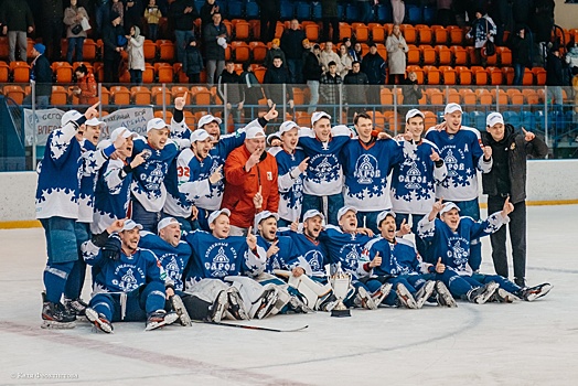 Хоккеисты «Сарова» стали победителями чемпионата Нижегородской области