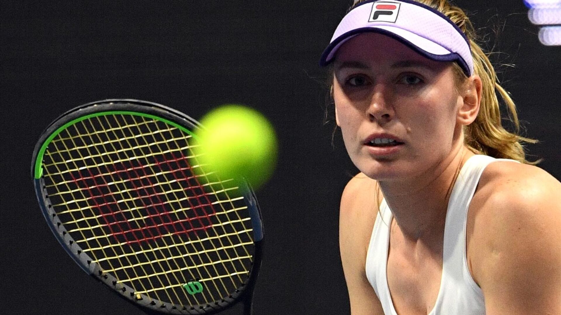 Александрова пробилась в третий круг турнира в Майами, обыграв американку Таунсенд
