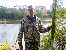 Очищающие воду растения начали высаживать в реку Пехорку в Балашихе