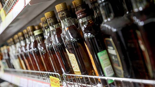 Мособлдума ограничит время продажи алкоголя во дворах многоквартирных домов