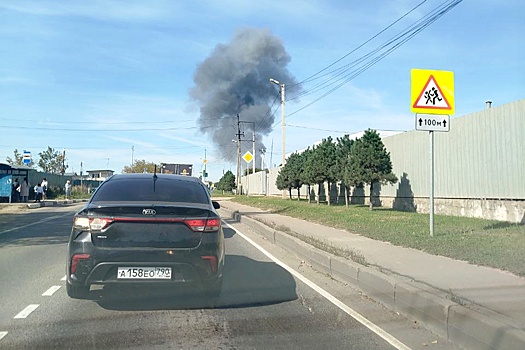 Крупный пожар на складах в Подмосковье локализовали с помощью авиации