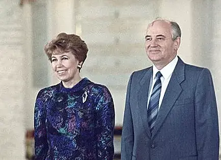 Кого первая леди СССР отбирала себе в телохранители