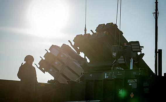 Politico предупредила Зеленского: Ракет для Patriot не ждите, Иран атакует, базы защищать нечем