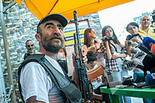 Год назад группа "Сасна црер" захватила полк ППС в Ереване