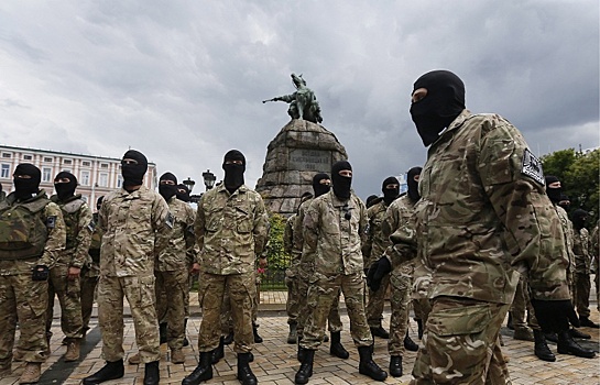 «Правый сектор» выразил готовность помочь в блокаде Крыма