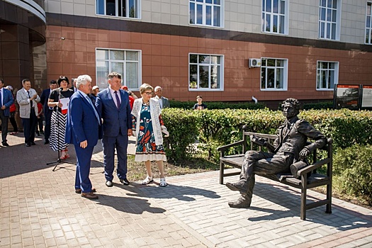 При поддержке атомщиков в Нововоронеже открыт памятник Александру Пушкину