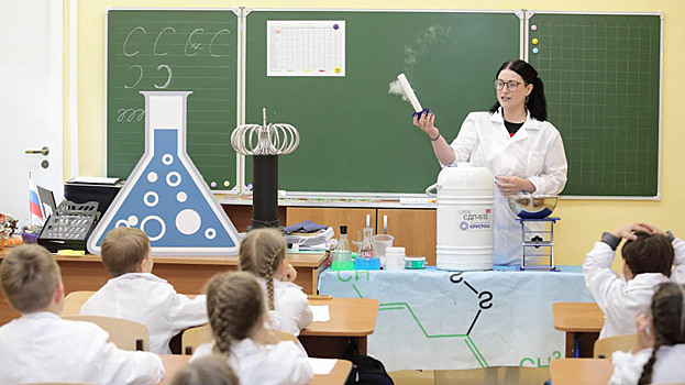Проект «Умные уроки» поможет томским детям освоить азы химии