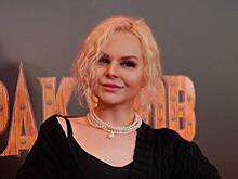 «Вопрос, кто кого поглотит»: Вокс отреагировала на дуэт Шнурова и Инстасамки