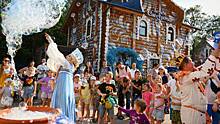 В Московской усадьбе Деда Мороза пройдет праздник в честь дня рождения Бабы-Яги